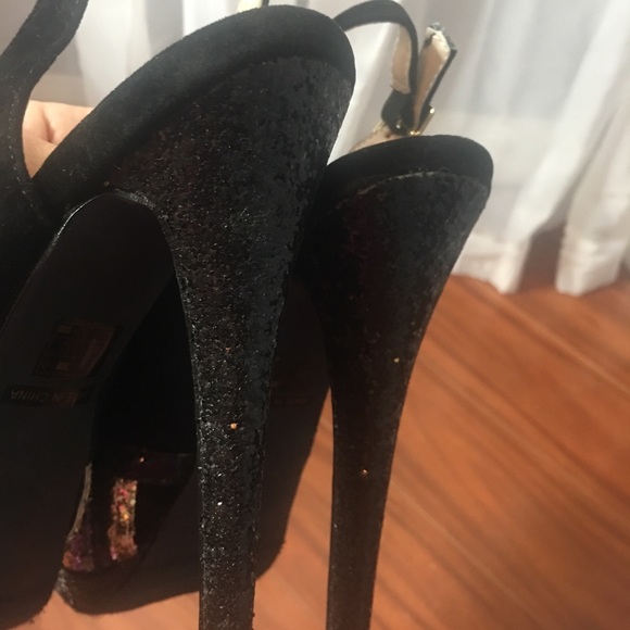 New, never worn beautiful heels! - Picture 4 of 6
